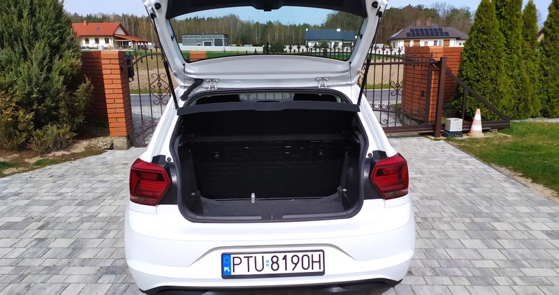 Volkswagen Polo cena 33900 przebieg: 23900, rok produkcji 2019 z Turek małe 137